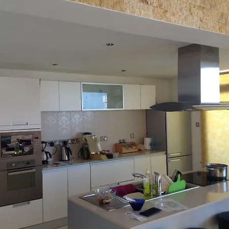 Deluxe Penthouse 3 Bedroom