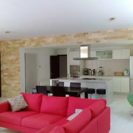Апартаменты Deluxe Penthouse 3 Bedroom